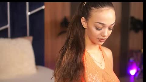 Amiraveyl online show from September 2025 08:34:02 PM