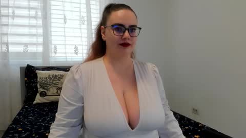 Amira Vyxen online show from March 2026 09:49:02 AM
