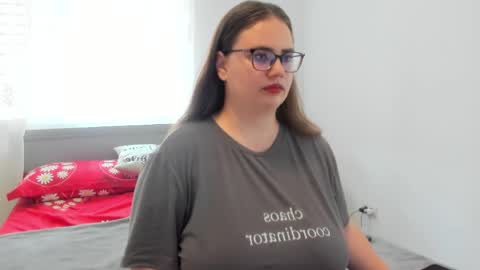 Amira Vyxen online show from June 2026 07:47:02 AM