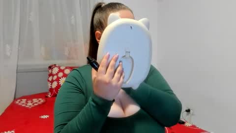 Amira Vyxen online show from June 2026 07:29:01 PM
