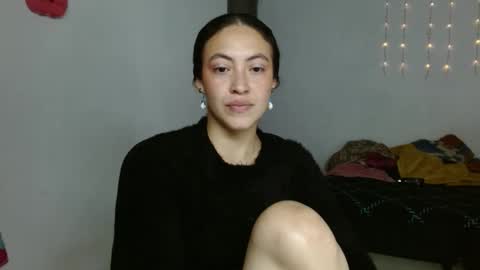 amitlu_ online show from September 2025 10:10:02 PM