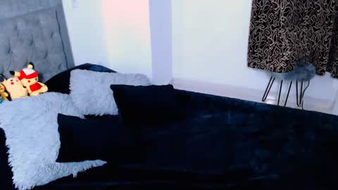 diana online show from April 2026 02:17:02 AM