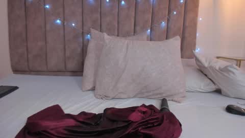 Snapshot of ammber_collins_ chatting on December 2025 06:14:01 PM Amber online show from December 2025 06:14:01 PM