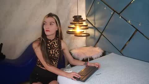 Snapshot of ammy_durand chatting on June 2026 07:17:02 PM ammy durand online show from June 2026 07:17:02 PM