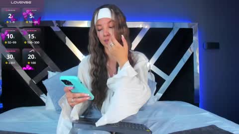 Ammy Jones online show from March 2026 08:32:01 PM