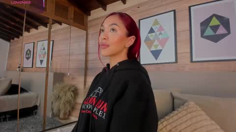 Snapshot of ammyscott1 chatting on September 2025 11:21:01 PM Ammy Scott online show from September 2025 11:21:01 PM