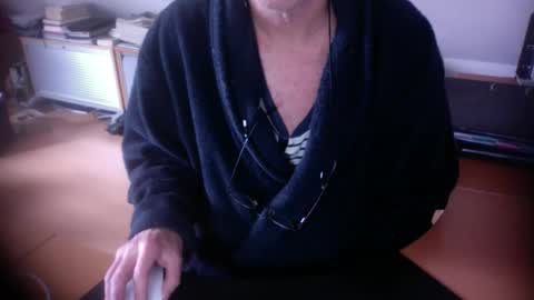 Amor2200 online show from February 2026 09:13:01 AM