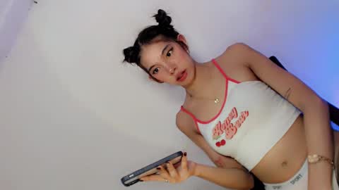 Belle Tylor online show from January 2025 06:45:01 AM