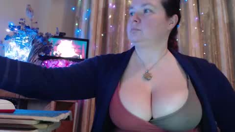 amorelara online show from February 2026 06:19:02 AM