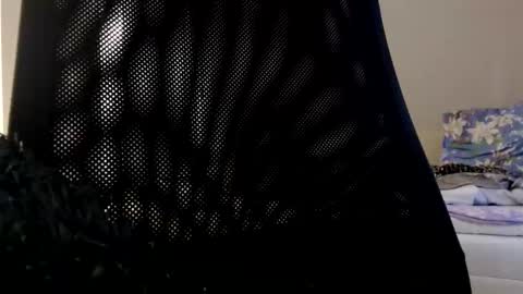 Snapshot of amoremeoww chatting on December 2024 09:05:02 AM miss unforgettable online show from December 2024 09:05:02 AM