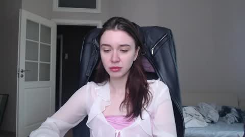 Snapshot of amoremeoww chatting on May 2026 12:43:02 PM miss unforgettable online show from May 2026 12:43:02 PM