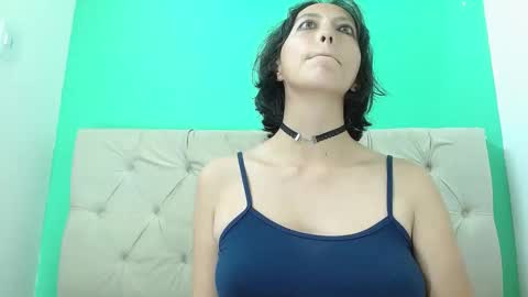 amoremerchmar online show from May 2026 10:36:01 AM