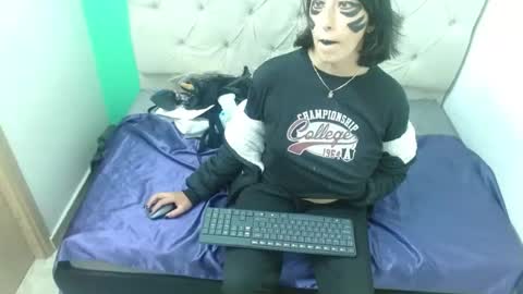 amoremerchmar online show from July 2026 02:51:02 AM
