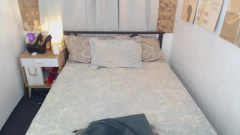 amorgisela online show from November 2025 04:13:02 AM