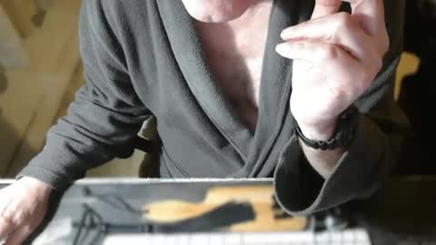 amslave4f online show from August 2026 09:02:01 PM