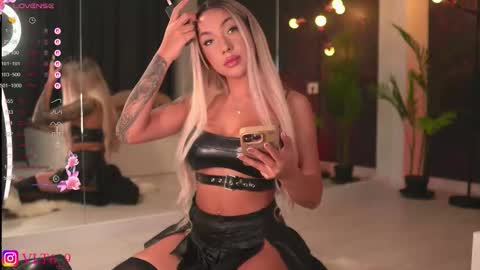    -------------   online show from September 2025 10:45:01 PM