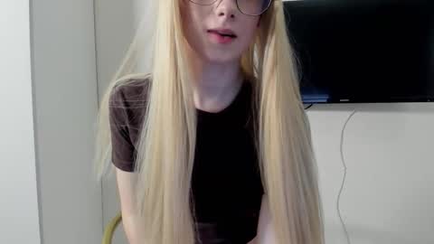 amy1_1 online show from September 2025 03:10:01 AM