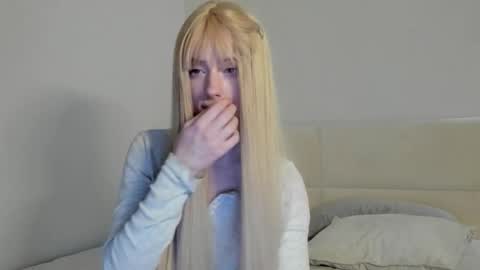 amy1_1 online show from October 2025 09:04:01 PM