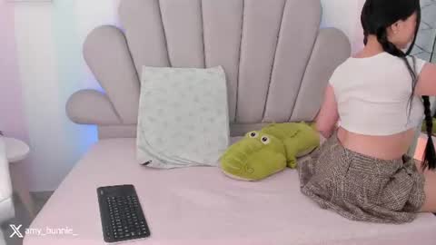 Amy online show from July 2026 10:01:02 PM