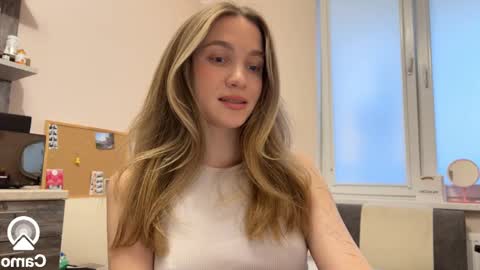 Snapshot of amy_chill chatting on February 2025 03:08:01 PM Amy Chill online show from February 2025 03:08:01 PM