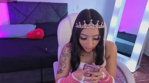 Amy online show from May 2026 12:43:01 PM