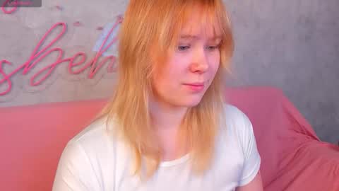 Amy online show from September 2025 12:22:02 AM