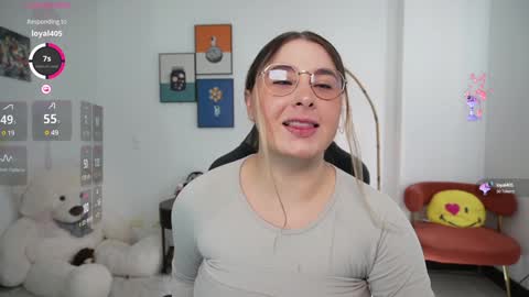 Snapshot of amy_ross1 chatting on December 2024 05:12:01 PM Daniela M online show from December 2024 05:12:01 PM