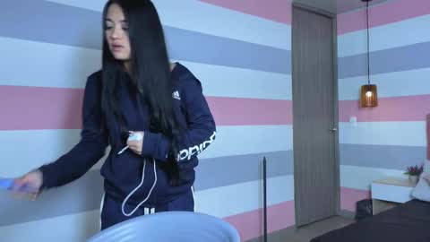 Snapshot of amy_saenz_ chatting on October 2025 10:26:01 AM amy_saenz_ online show from October 2025 10:26:01 AM