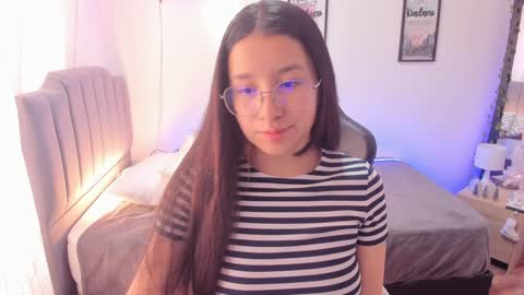 Snapshot of amy_sophiaa chatting on December 2024 02:01:02 PM Amy sophia 3 online show from December 2024 02:01:02 PM