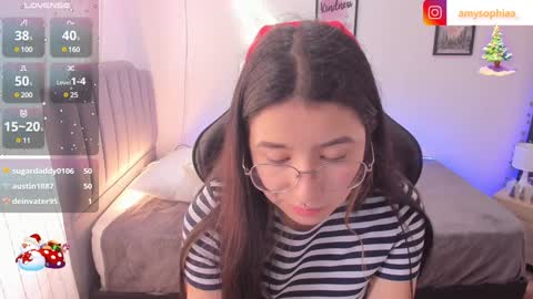 Snapshot of amy_sophiaa chatting on December 2024 05:05:02 PM Amy sophia 3 online show from December 2024 05:05:02 PM