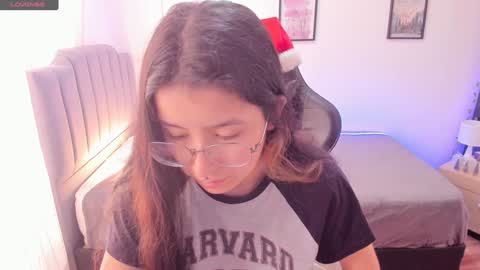 Snapshot of amy_sophiaa chatting on December 2024 03:15:01 PM Amy sophia 3 online show from December 2024 03:15:01 PM