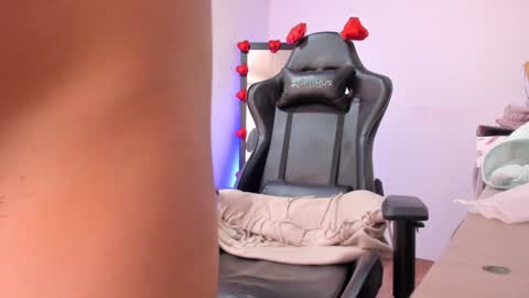 Snapshot of amy_sophiaa chatting on February 2025 01:44:01 PM Amy sophia 3 online show from February 2025 01:44:01 PM