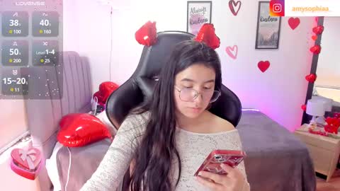 Snapshot of amy_sophiaa chatting on February 2025 06:15:02 PM Amy sophia 3 online show from February 2025 06:15:02 PM