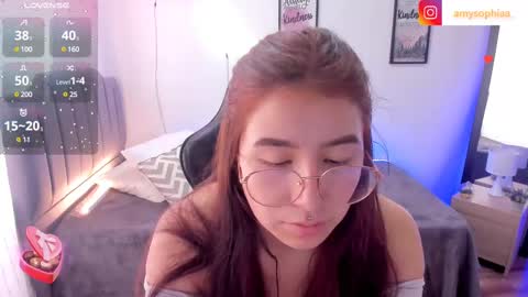 Snapshot of amy_sophiaa chatting on February 2025 02:57:01 PM Amy sophia 3 online show from February 2025 02:57:01 PM