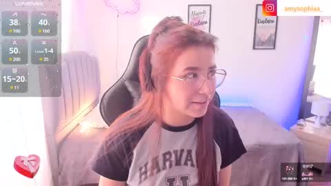 Snapshot of amy_sophiaa chatting on March 2025 03:27:01 PM Amy sophia 3 online show from March 2025 03:27:01 PM