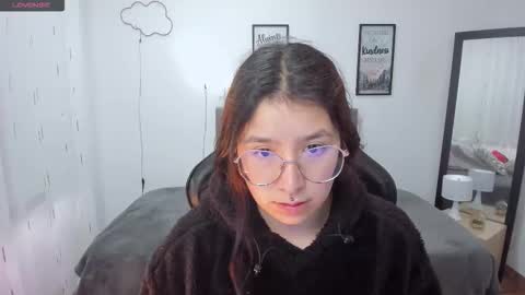 Snapshot of amy_sophiaa chatting on September 2025 11:21:01 AM Amy sophia 3 online show from September 2025 11:21:01 AM