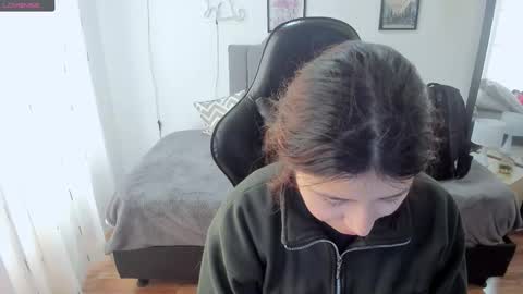 Snapshot of amy_sophiaa chatting on October 2025 12:22:02 PM Amy sophia 3 online show from October 2025 12:22:02 PM