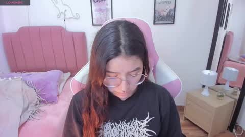 Amy sophia 3 online show from November 2025 02:27:02 PM