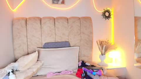 Amy online show from June 2026 11:30:02 AM