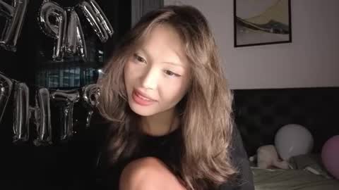 girl next door named Amy online show from December 2025 06:02:01 PM