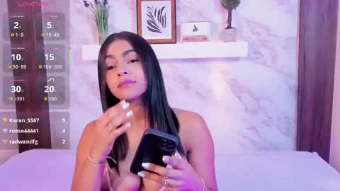 Snapshot of amybarton chatting on December 2025 06:15:01 PM My name is AMY... Nice to meet you thumb up me please its important online show from December 2025 06:15:01 PM