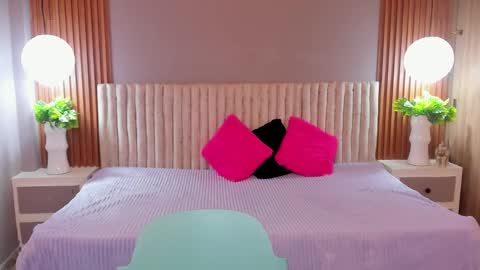 Snapshot of amybarton chatting on March 2026 07:19:01 PM My name is AMY... Nice to meet you thumb up me please its important online show from March 2026 07:19:01 PM