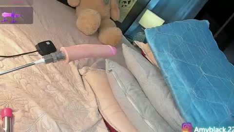 Amy online show from October 2025 02:09:01 AM