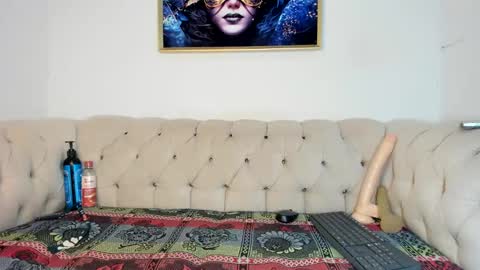 Amy Kamila online show from February 2025 04:01:02 AM