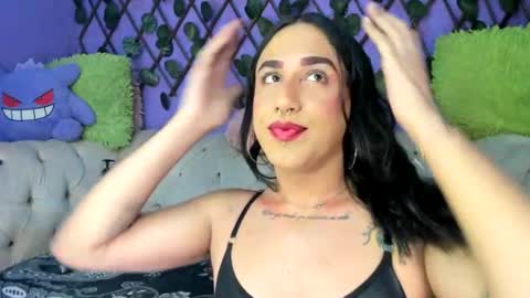 Snapshot of amydelahoz_8 chatting on October 2025 04:09:02 AM Amy Kamila online show from October 2025 04:09:02 AM