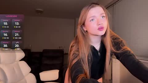 Snapshot of amyjj chatting on December 2024 03:02:02 AM Amy online show from December 2024 03:02:02 AM