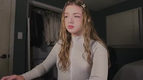 Snapshot of amyjj chatting on September 2025 05:10:02 AM Amy online show from September 2025 05:10:02 AM