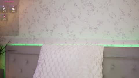  Amy  online show from October 2025 09:56:01 PM