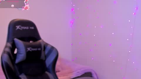 Snapshot of amypond__ chatting on November 2025 07:59:01 PM Amy online show from November 2025 07:59:01 PM