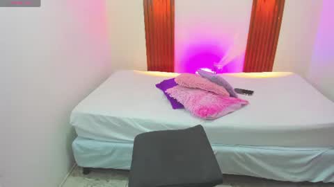 amyprice9 online show from July 2026 11:14:01 AM